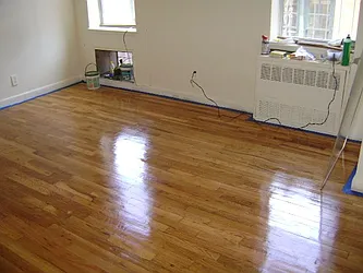 Rented by Robyn Lee, LREB