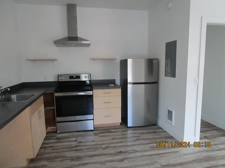 517 S Almon St #203 — Photo 5