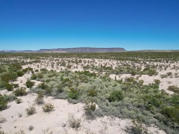 25 Eight Butcherknife Rd, Alpine, TX 79830
