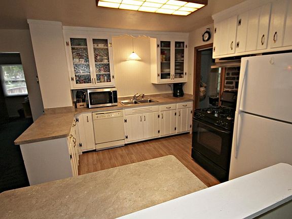 3rd image of 4550 N 101st St