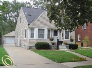 1002 Hoffman Ave, Royal Oak, MI