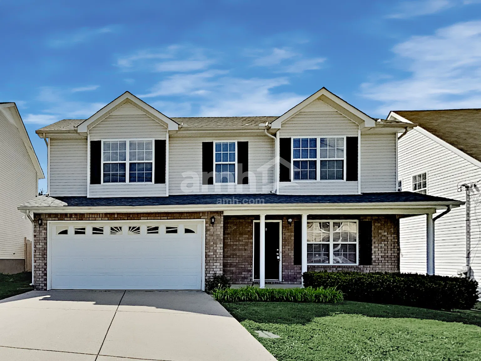 3 bed, 2.5 bath, 1470 sqft, $2,165 — Photo 1