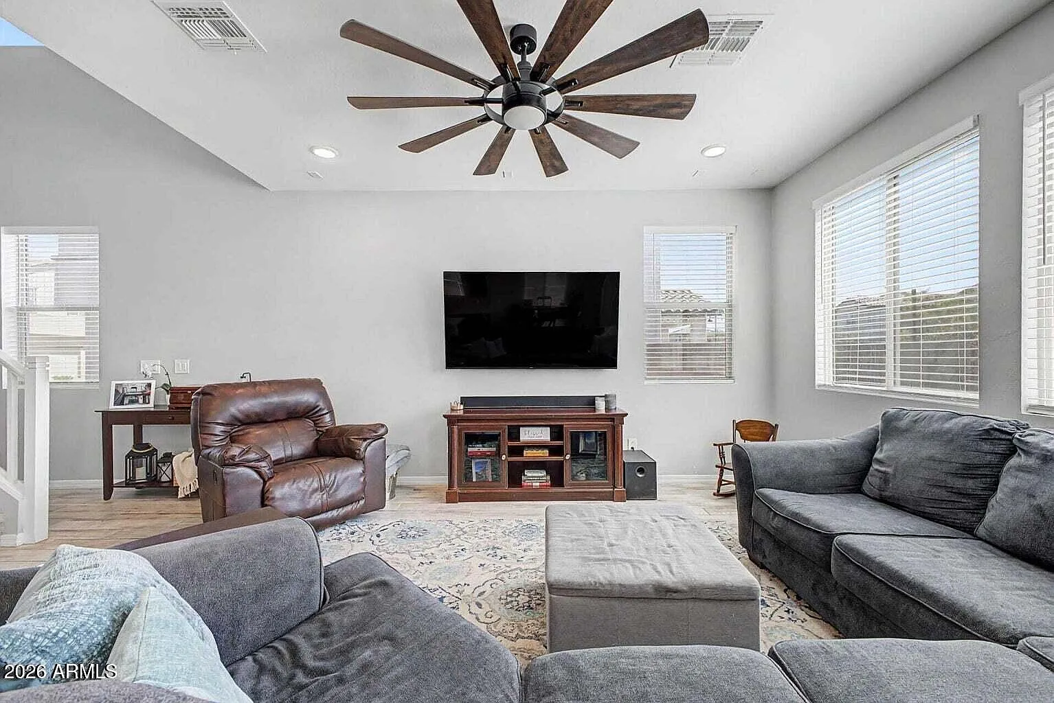4 bed, 2.5 bath, 1844 sqft, $2,200 — Photo 3