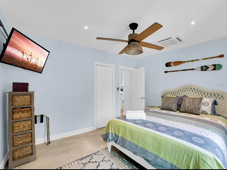 1210 Bay Palm Blvd — Photo 10