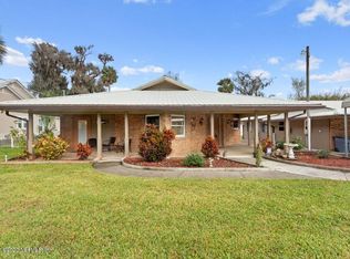 242 Port Comfort Dr E, East Palatka, FL 32131