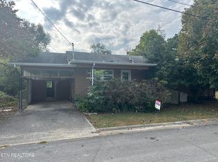 123 W Newkirk Ln, Oak Ridge, TN 37830