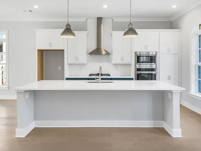 2035 Parkside Ln — Photo 13