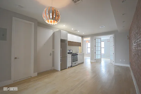 Rented by Citi Habitats | media 26
