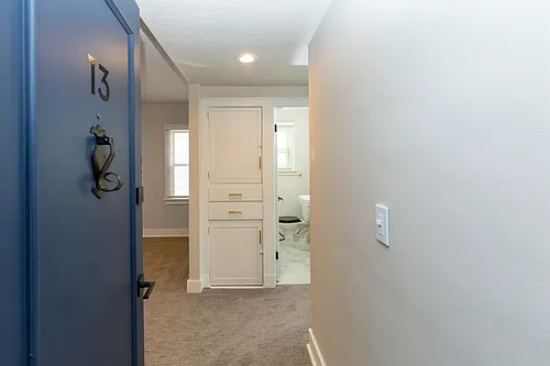 Lincoln Arms Apartments Photo 1