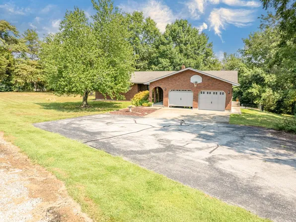 22897 Rose Ln, Sainte Genevieve, MO 63670