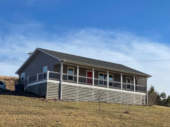 27 Sprouse Town Rd, Weaverville, NC 28787