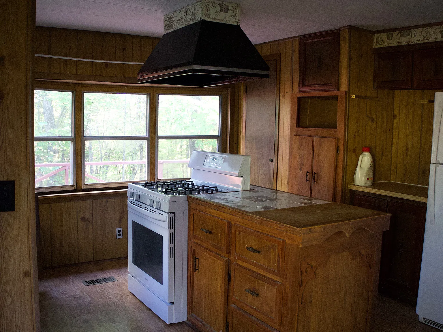 2 bed, 950 sqft, $1,600 — Photo 3