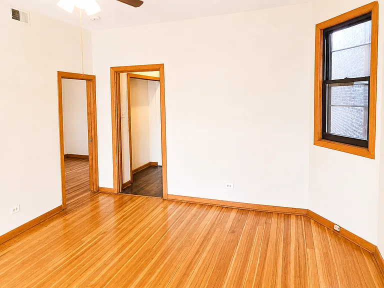 2825 N Milwaukee Ave #1 — Photo 9