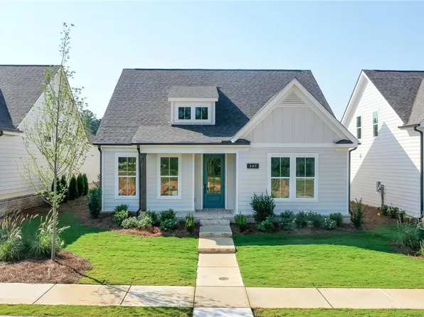 515 Whooper Ln, Auburn, AL 36832