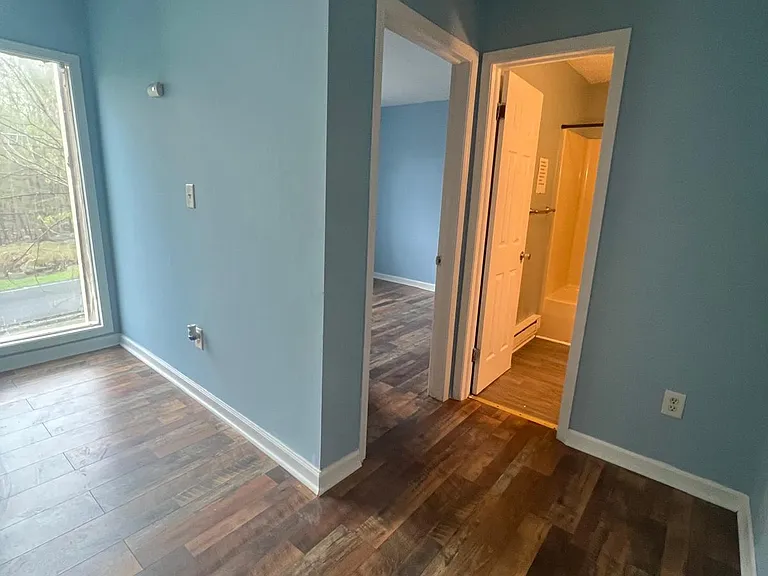 7226 Woods Ln — Photo 16