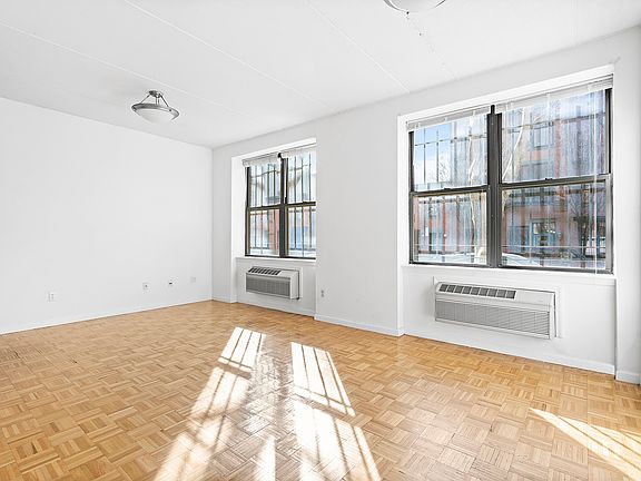 4th image of 129 Boerum Pl APT 1B