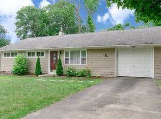 44 Gerald St, Warwick, RI 02886