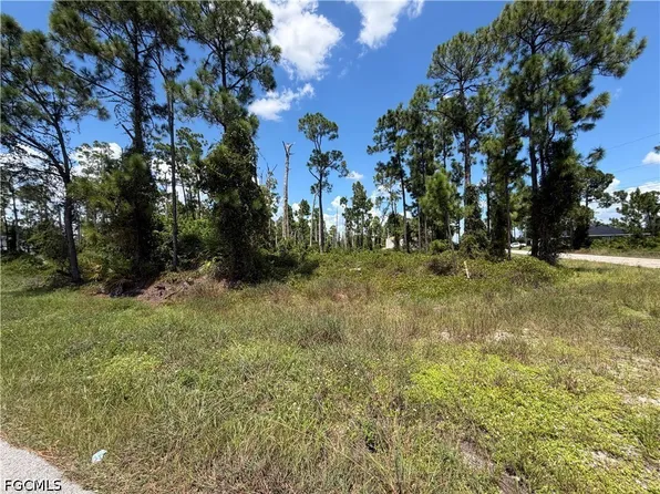 1058 Manta Ave S, Lehigh Acres, FL 33974