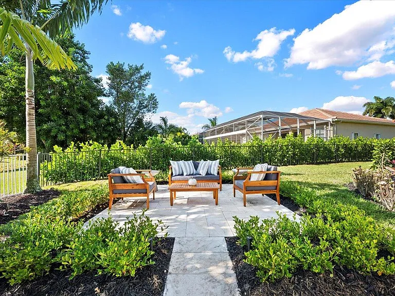7557 Preserve Dr — Photo 31