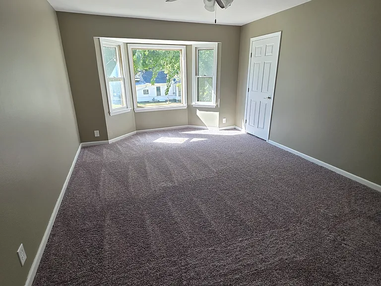 433 N Jackson St #1 — Photo 5