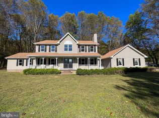 26095 Jones Wharf Rd, Hollywood, MD 20636