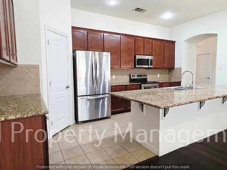 3676 Vienna St — Photo 10