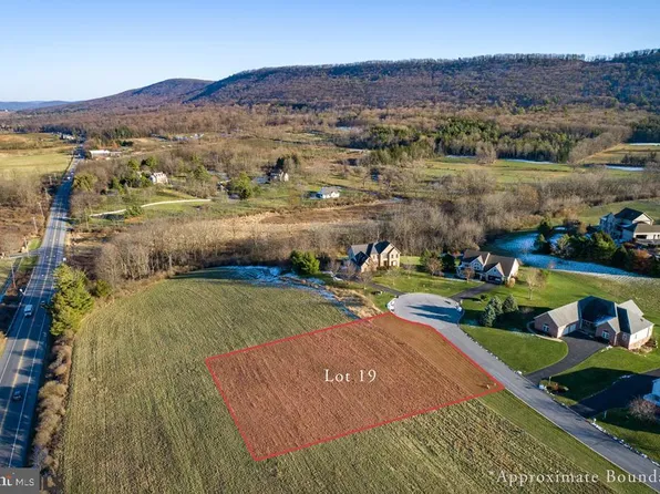 151 Roundhill Rd, Boalsburg, PA 16827