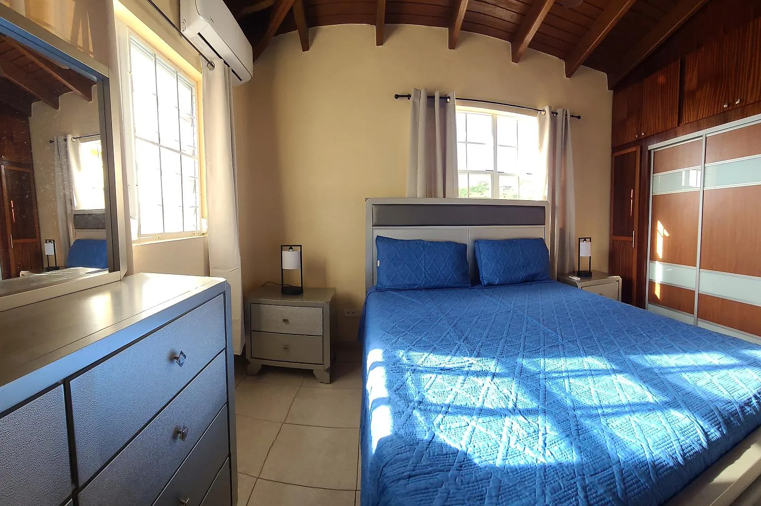 2 bed, 850 sqft, $2,500 — Photo 4