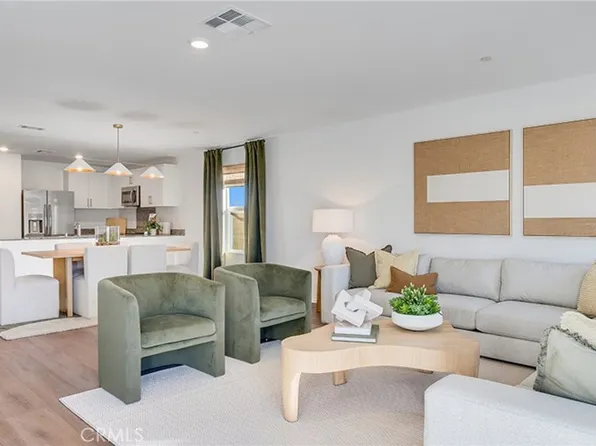 14256 Notre Dame St, Hesperia, CA 92345