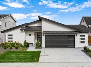 7706 W Meltwater Ln, Eagle, ID 83616