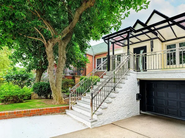 2636 E 7th St, Brooklyn, NY 11235