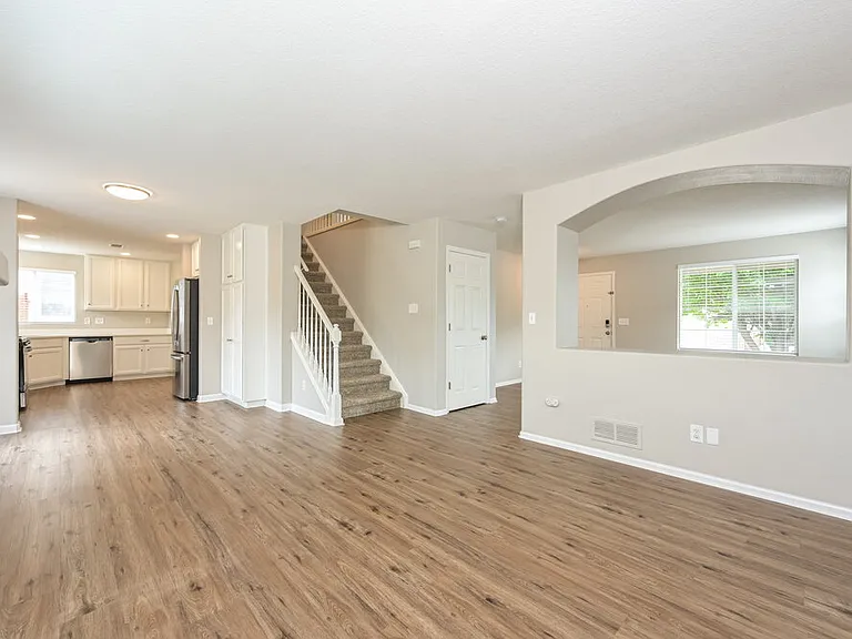 20194 E Grand Ln — Photo 6