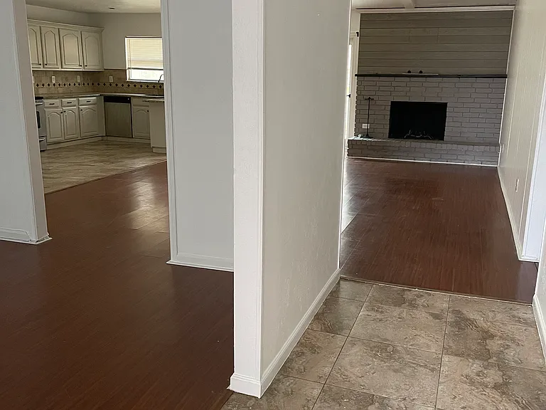 4405 Cranbrook Dr — Photo 12
