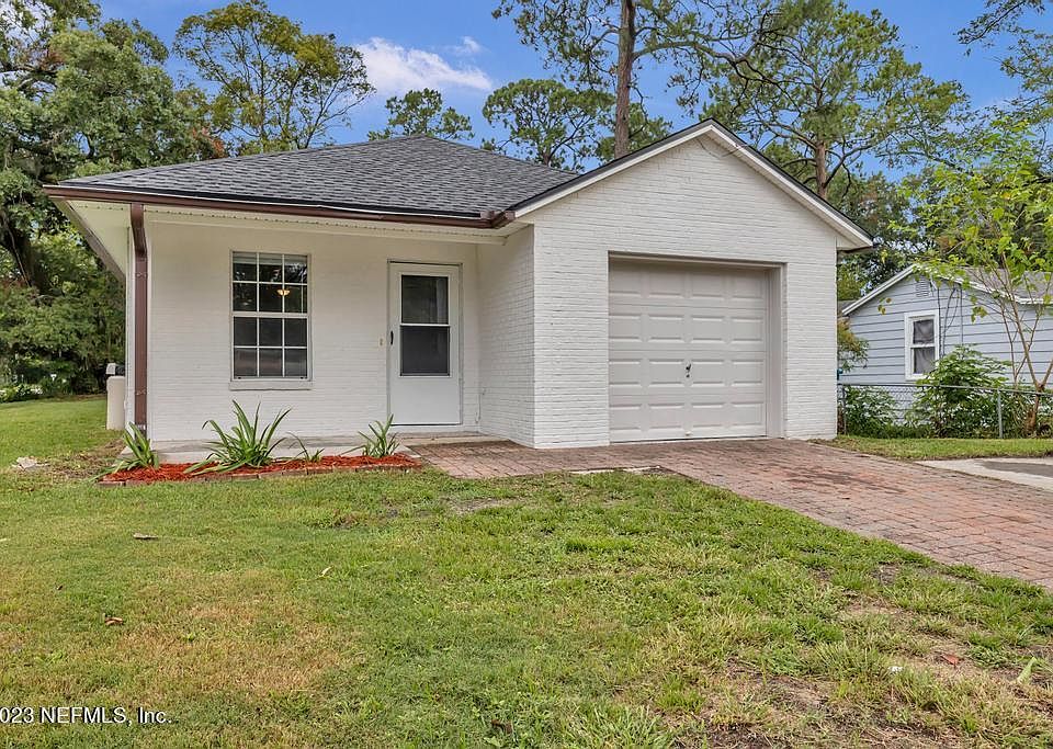 1st image of 8636 EATON Avenue