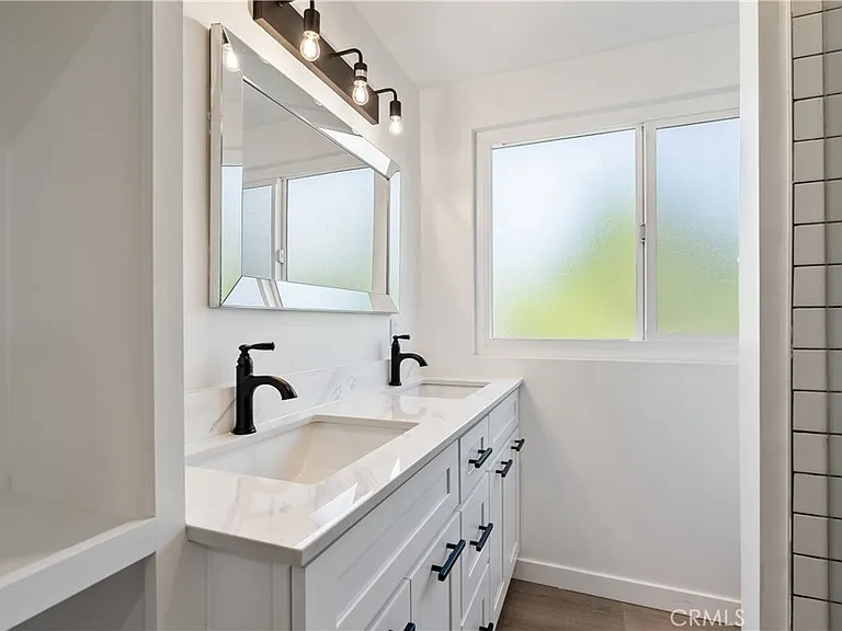 3205 Bayside Dr — Photo 11
