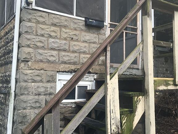 2nd image of 752 Shady Dr E #3611515