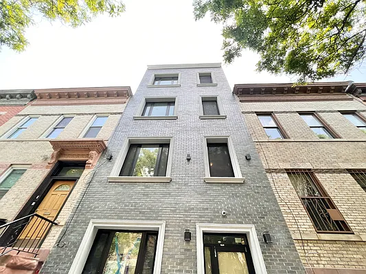 Rented by Pear NYC LLC | media 49