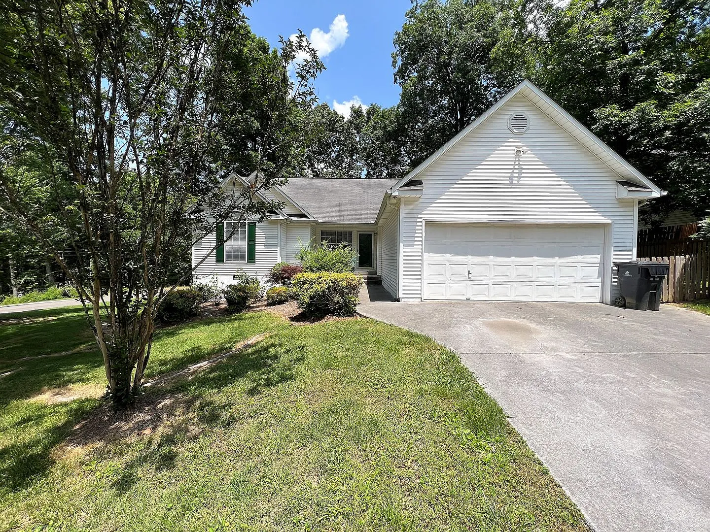 Beautiful 3 Bedroom, 2 Bath Ranch Home In West Knoxville In Autumn Place!! — Photo 1