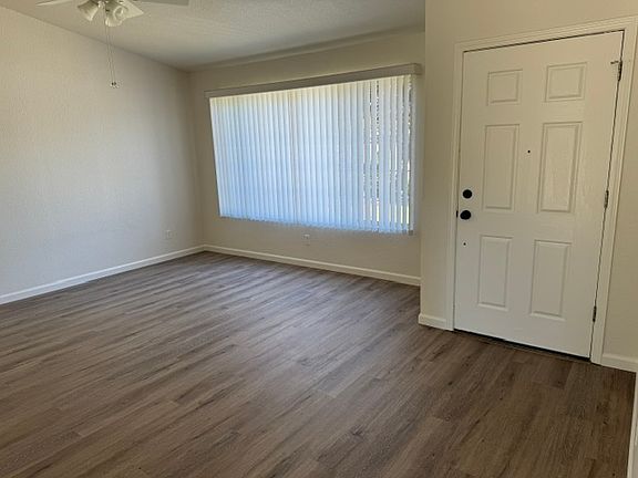 3rd image of 5024 Klondike Way