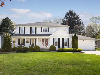 3863 River Ln, Rocky River, OH, 44116
