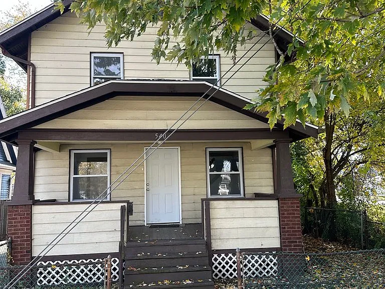 540 Holmes Ave — Photo 5