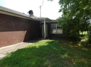 1108 Lexington Hwy, Loretto, TN 38469