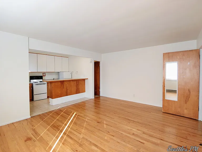 6537 Oswego Pl NE #1 — Photo 6