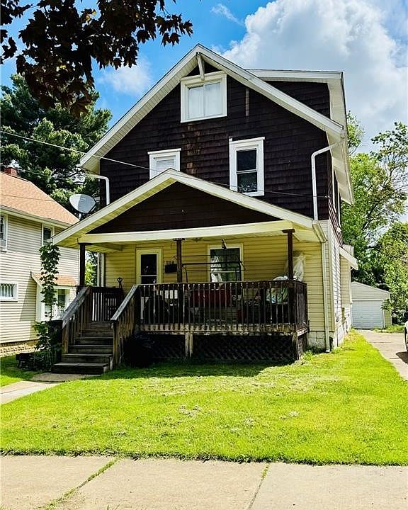 1st image of 927 Avon St