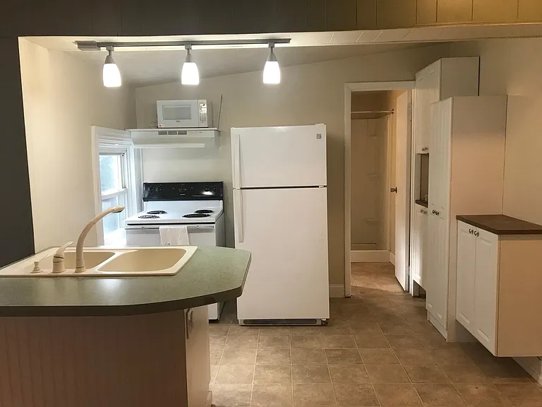 234 W James St #2 — Photo 3
