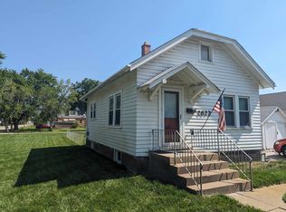 2822 6th St, Columbus, NE 68601