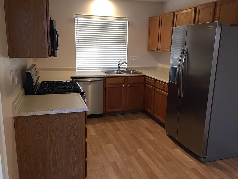 11200 Wales Ave NE — Photo 16