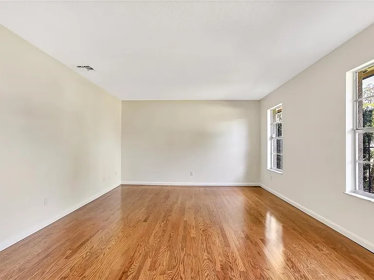 7864 Broken Arrow Trl — Photo 13