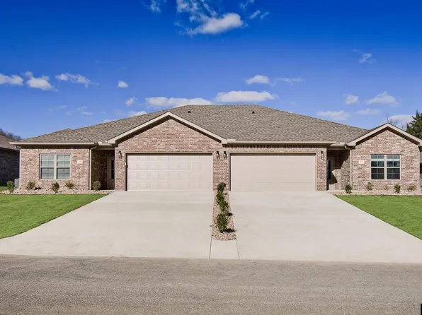 1041 Nottington St, Mountain Home, AR 72653