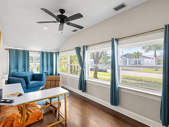 2nd image of 466 36TH AVENUE N